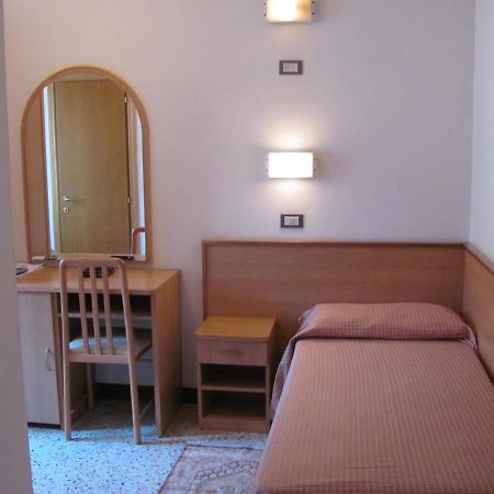 Albergo Moretti 세니갈리아 외부 사진
