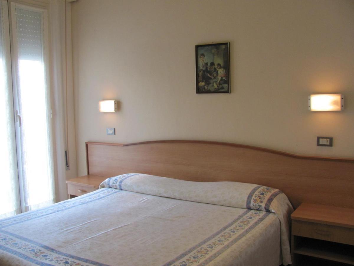 Albergo Moretti 세니갈리아 객실 사진