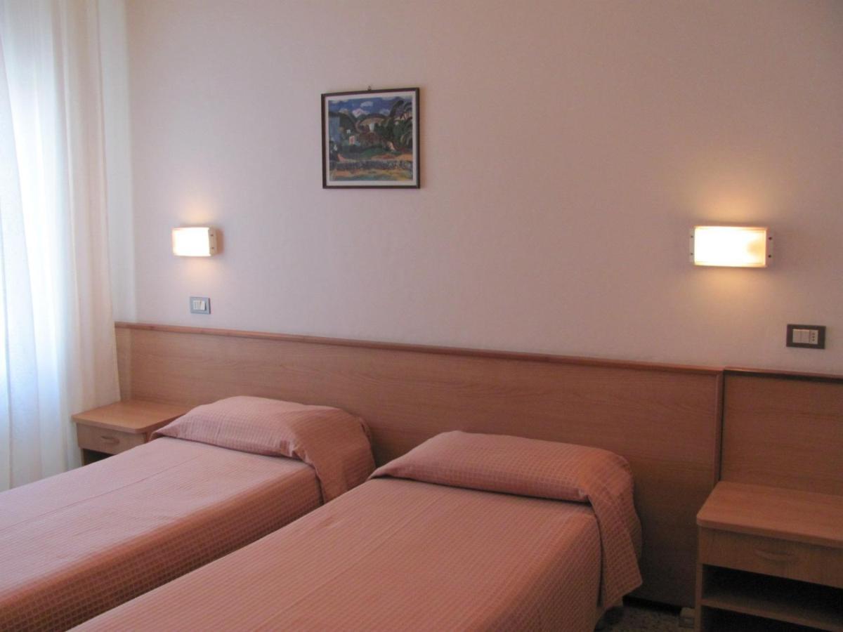 Albergo Moretti 세니갈리아 객실 사진