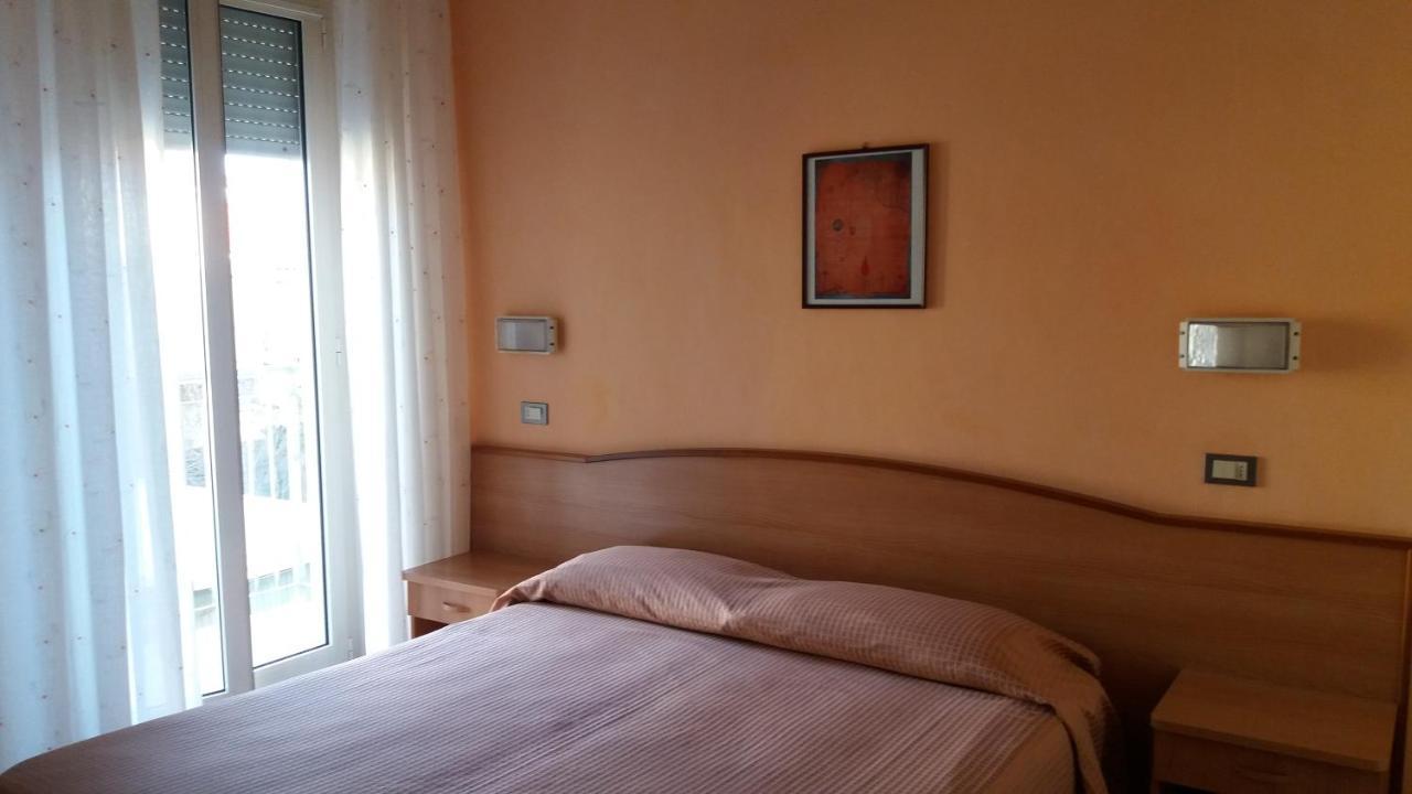 Albergo Moretti 세니갈리아 외부 사진